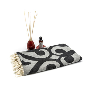 Black & White Art Deco Geometric Pattern Throw